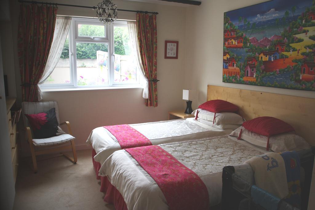 Serendipity Winsley Habitación foto